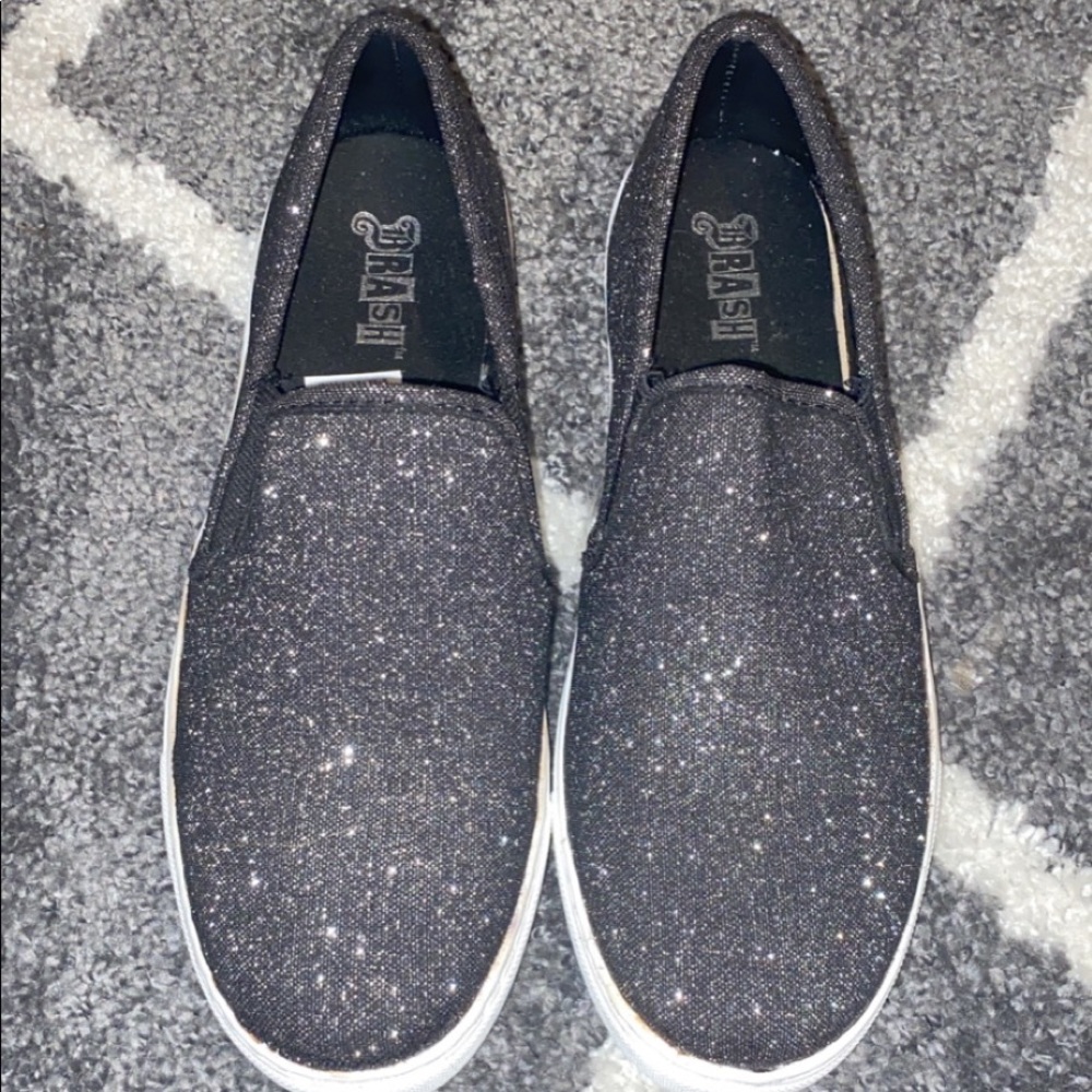 Black sparkle flat sneakers, brand new.